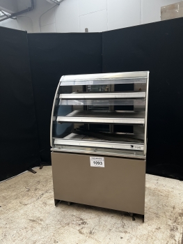 Fűtött bemutatóvitrin 