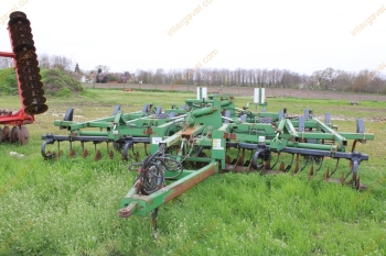 Mulcs kultivátor - John Deere