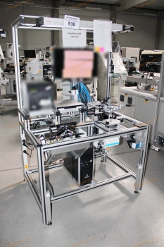 Bontott szerelő munkahely