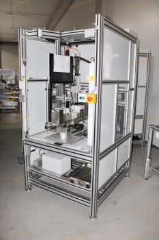 Bontott szerelő célgép