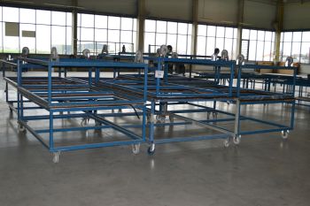 Gurulós szerelőasztalok