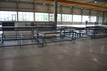 Gurulós szerelőasztalok