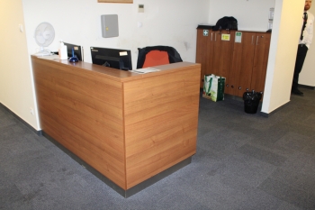 Irodabútorok aukciója