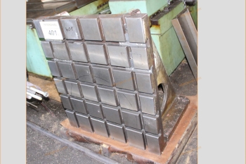 Felfogó derékszög T hornyos