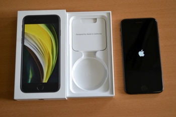 iPhone SE 2020 128GB