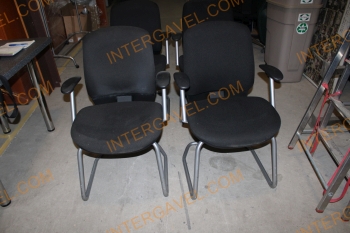 Tárgyalószék (fekete-szánkótalpas)