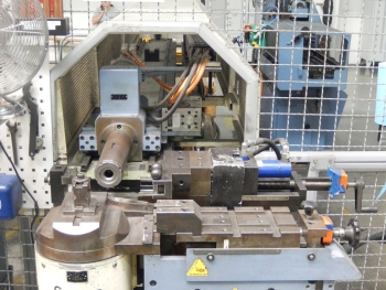 CNC csőhajlítógép és magasnyomású gőzmosó aukciója