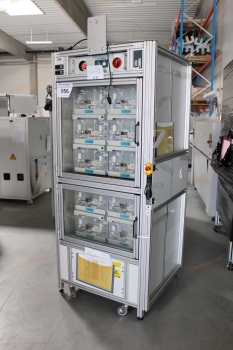 Bontott teszt szekrény