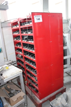 Alkatrész tároló és alkatrészek