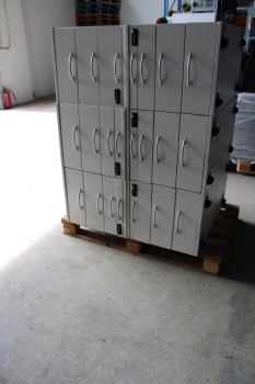 Konténer (számzáras)