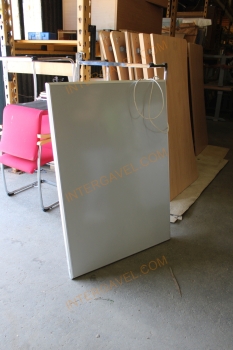 Plakáttartó (világítós)