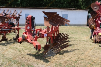 Eke - Gregoire Besson