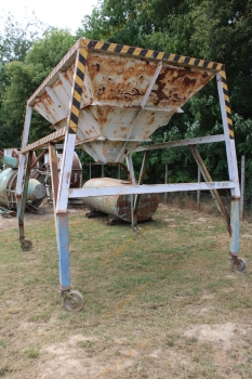 Kitároló állvány