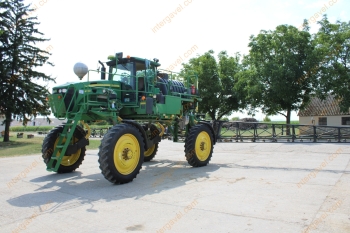 Önjáró permetező és önjáró műtrágyaszóró aukciója