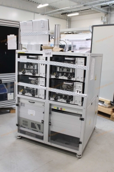 Bontott teszt szekrény