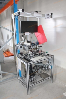 Bontott szerelő munkahely