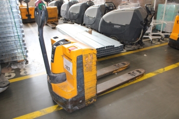 Elektromos raklapemelő