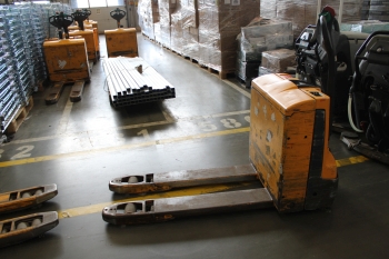 Elektromos raklapemelő