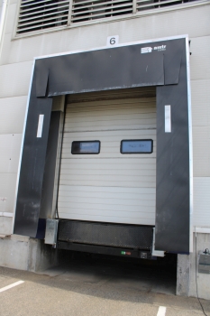 Szekcionált kapuk aukciója