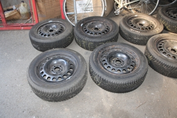 Lemezfelni és autógumi