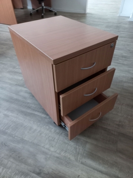 Görgős konténer, 3 fiókos, matt kilincs, bükk