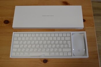 Magic Keyboard (RU - orosz billentyűkiosztás) Magic Mouse-al