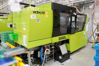 Fröccsöntő gép - Engel, Victory 330/60 Tech