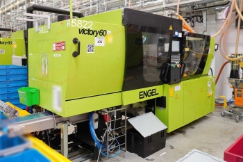 Fröccsöntő gép - Engel, Victory 330/60 Tech