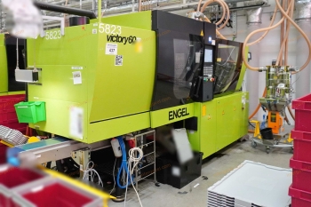 Fröccsöntő gép - Engel, Victory 330/60 Tech