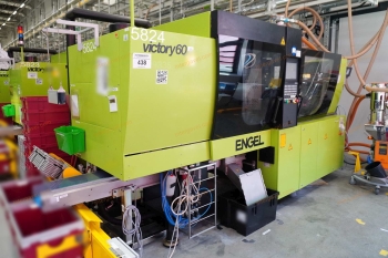 Fröccsöntő gép - Engel, Victory 330/60 Tech