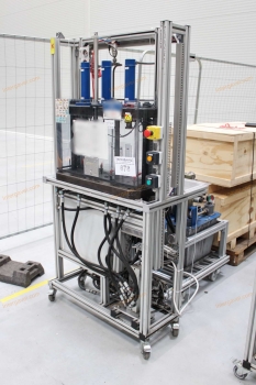 Bontott préselő célgép