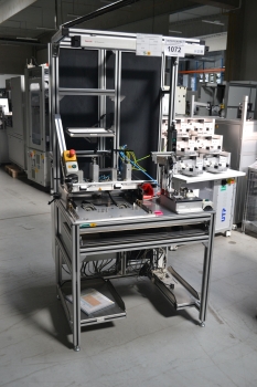 Bontott szerelő munkahely