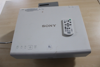 Sony VPL-CH375 projektor