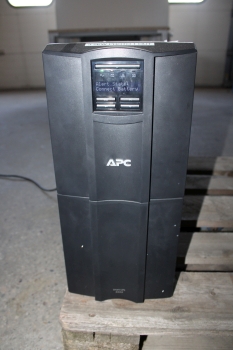 APC Smart UPS3000