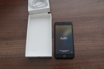 Iphone SE(2022) 128 GB 